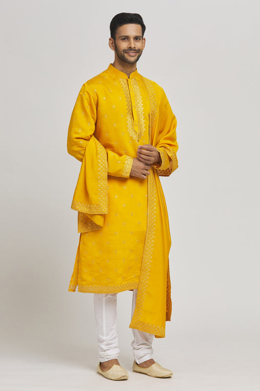 Riwaaz Embroidered Kurta Set