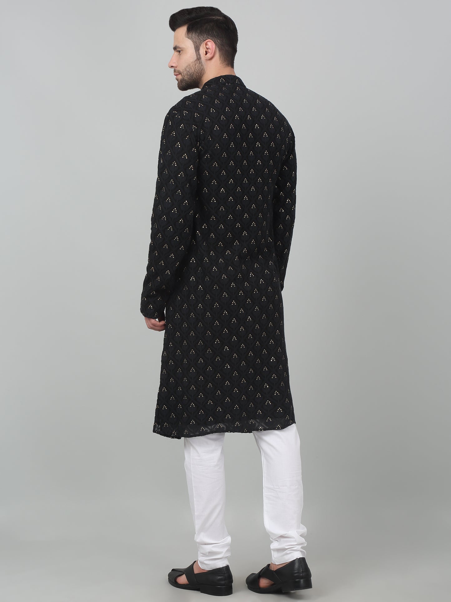 Jahaan Thread Embroidered Kurta Set