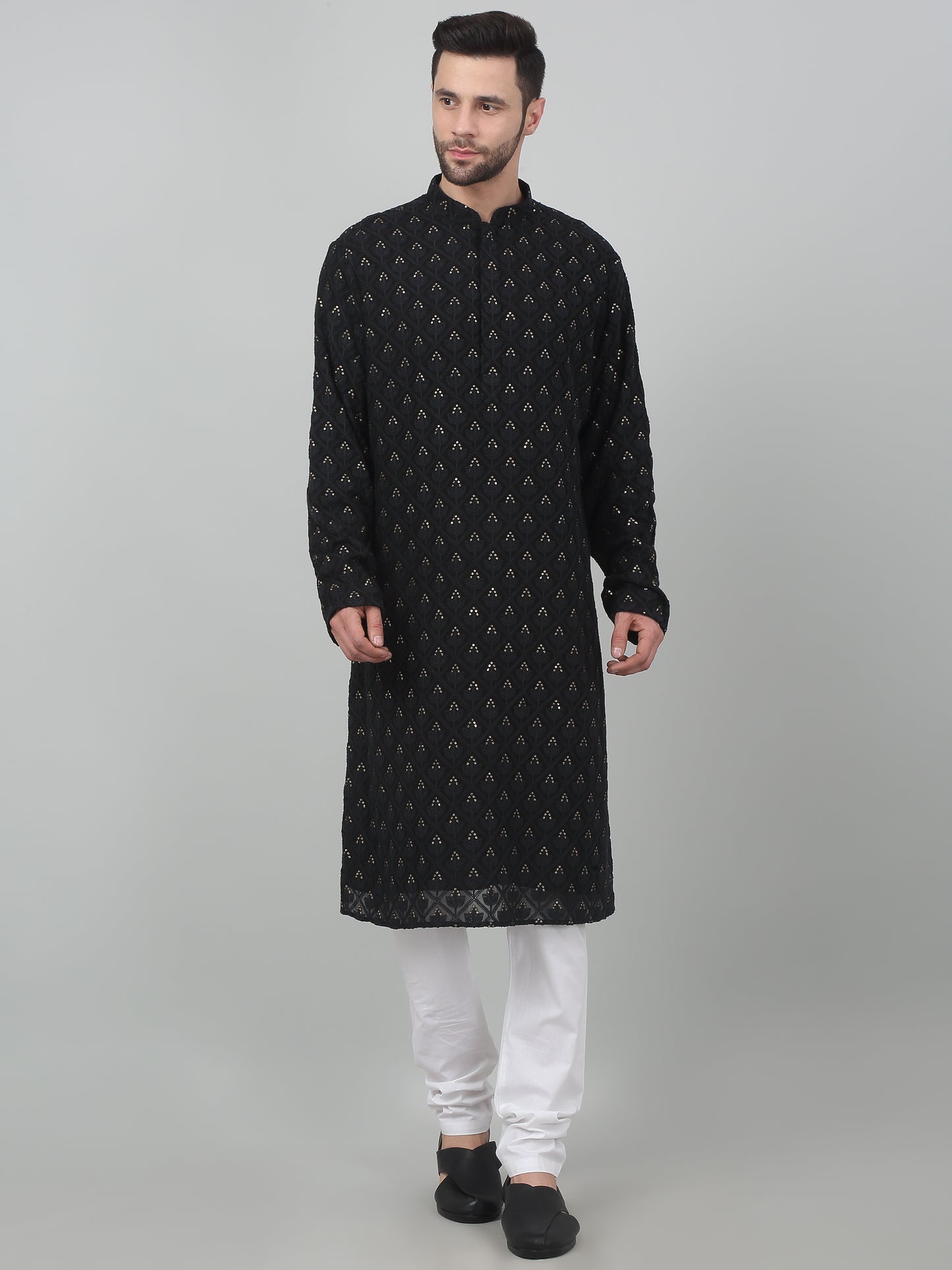 Jahaan Thread Embroidered Kurta Set