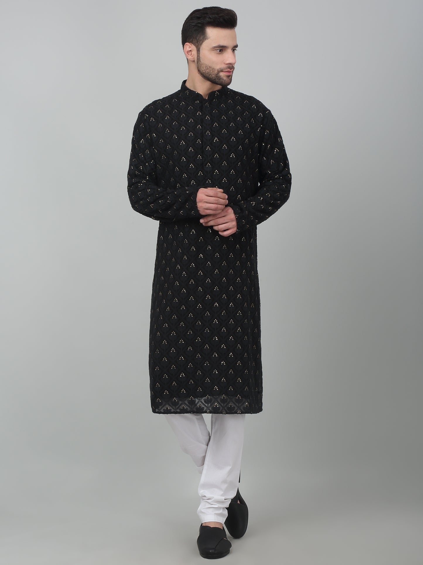 Jahaan Thread Embroidered Kurta Set