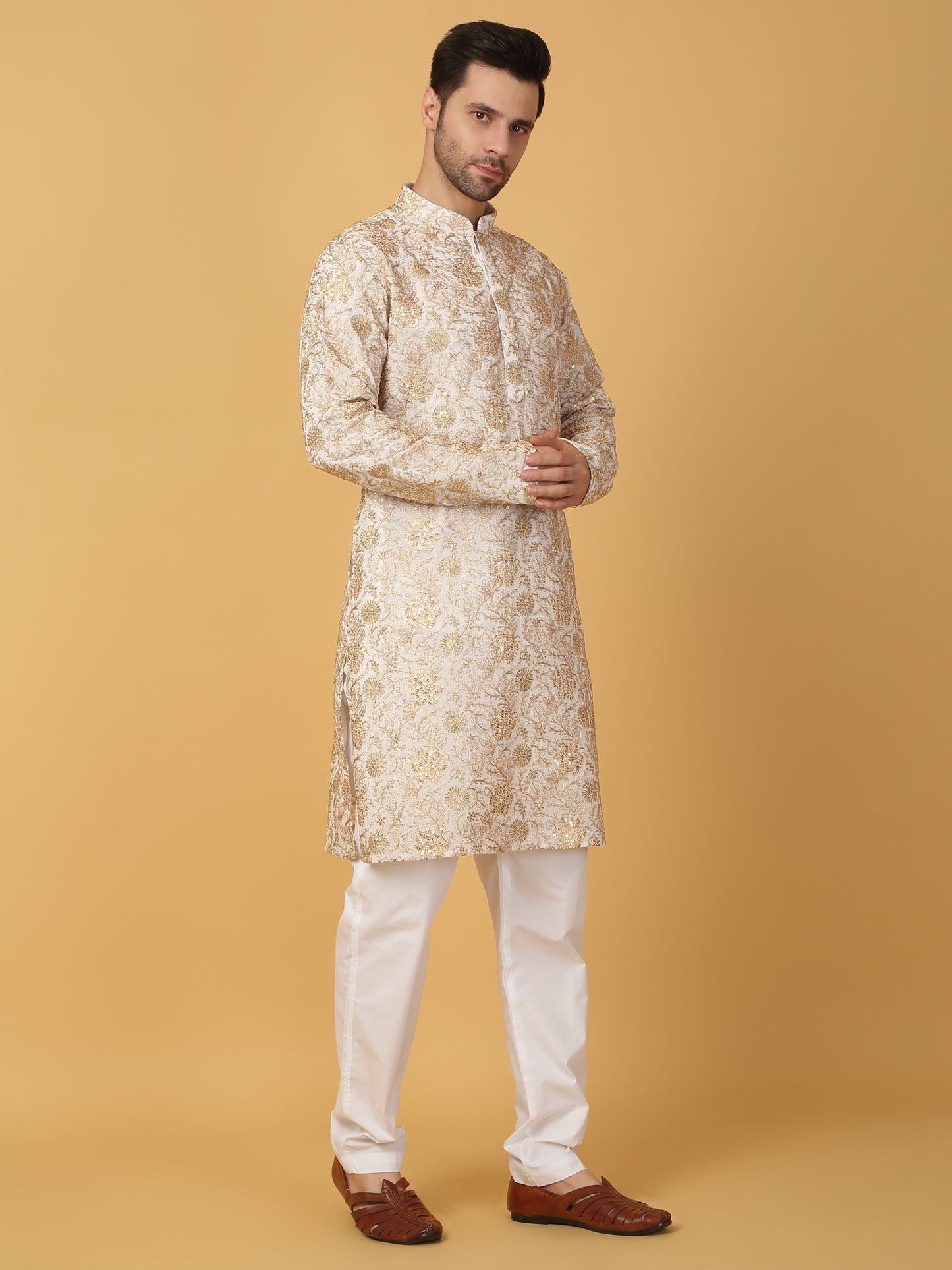 Zar Firdaus  Embroidered  Kurta  Set - Ivory