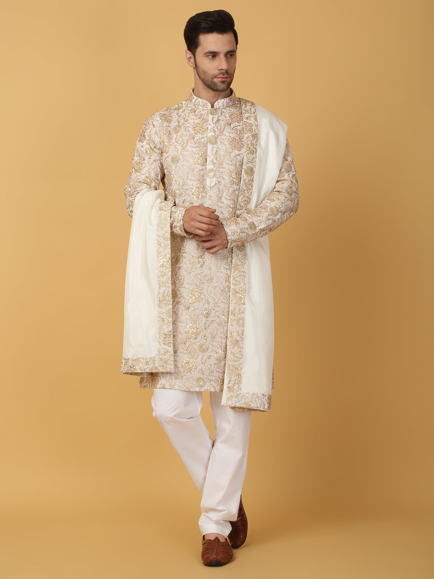 Zar Firdaus  Embroidered  Kurta  Set - Ivory