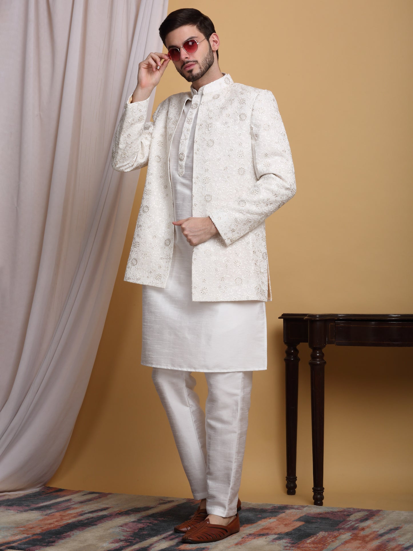 Ved Embroidered Open Jacket Set - Ivory Cream