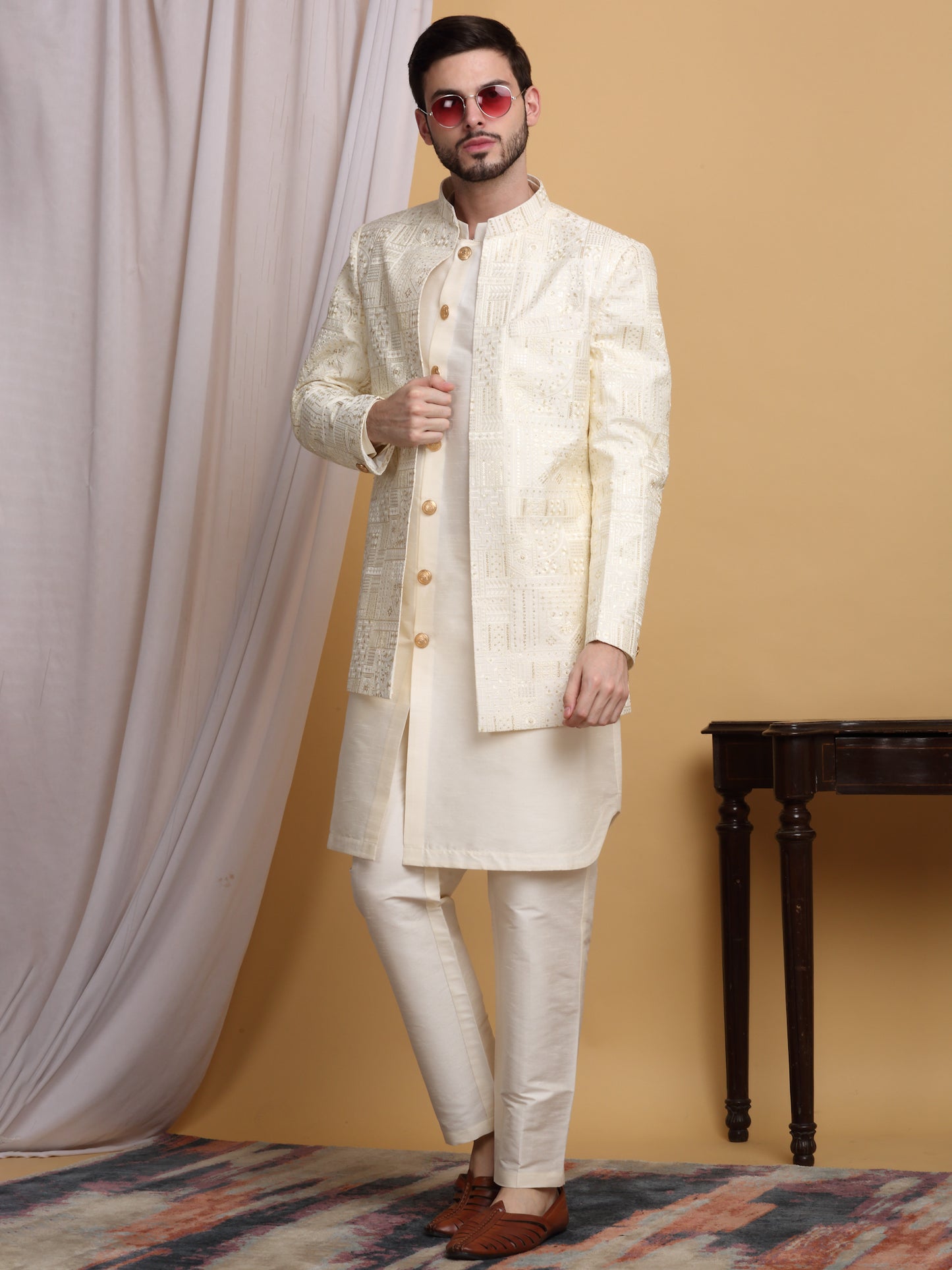 Zardoz Embroidered Open Jacket Set - Ivory